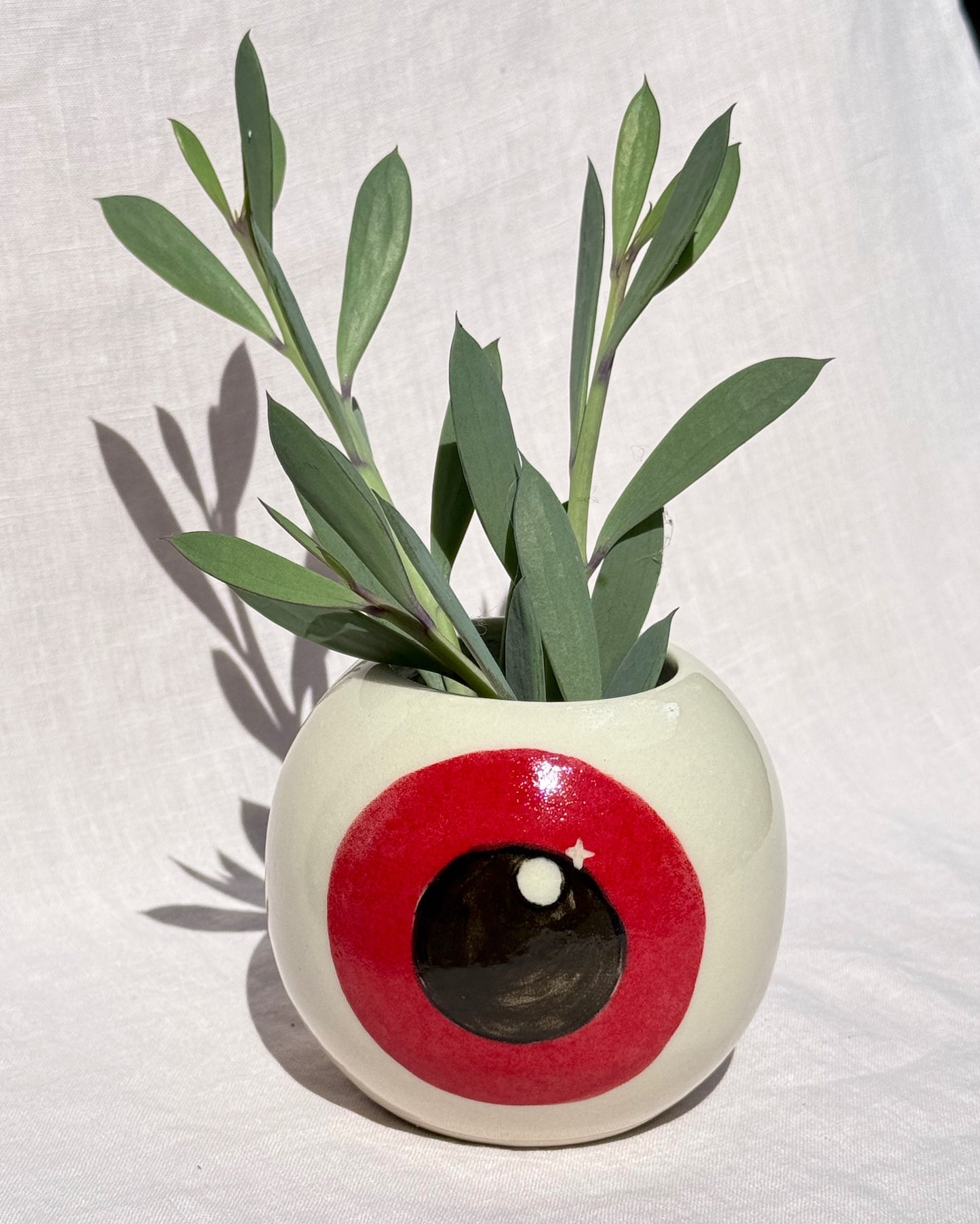 Bud Vase Red Eye